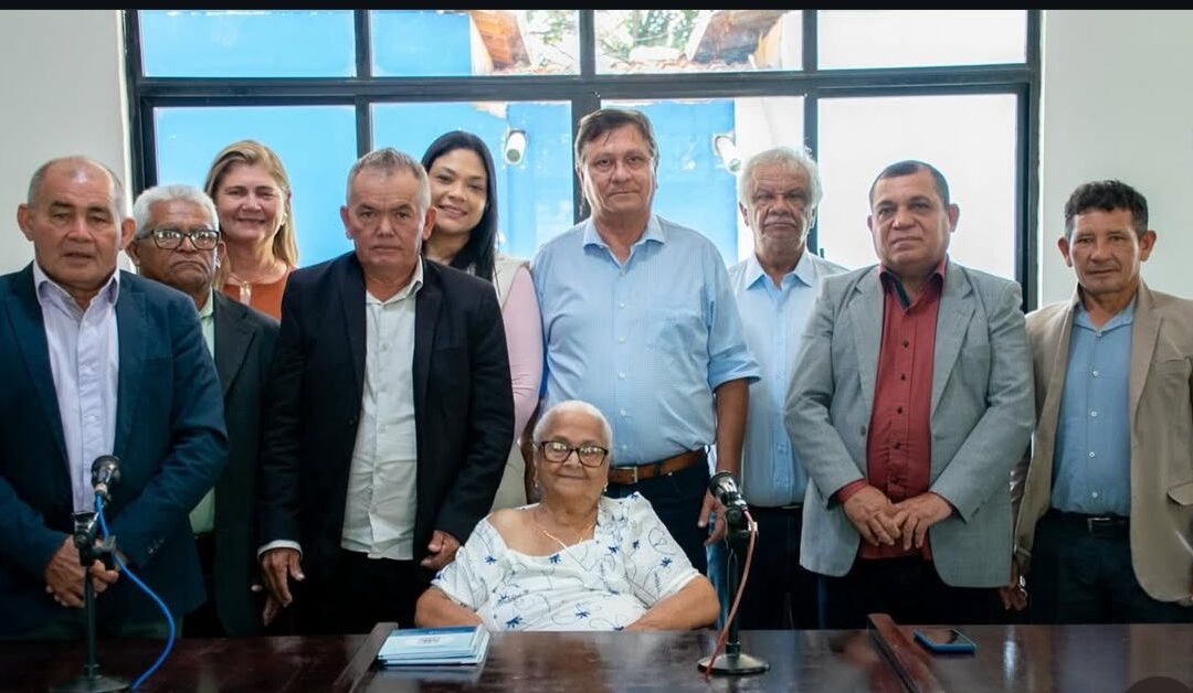 Em celebração aos 91 anos da ex-prefeita Madalena Braga, a Câmara Municipal de Nina Rodrigues realiza homenagem solene