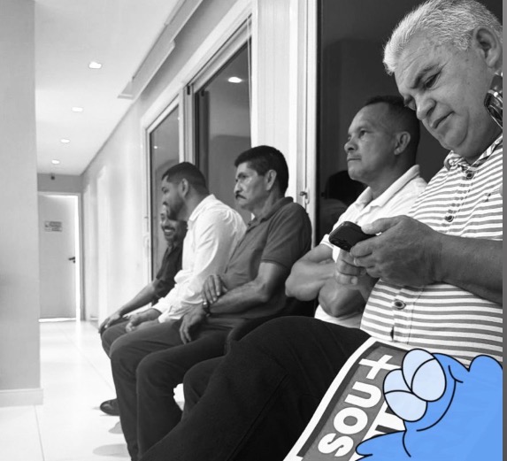 Vereadores fecham Câmara de Presidente Vargas no único dia de sessão para ato político